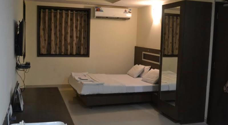Pooja Heritage Navi Mumbai Luaran gambar